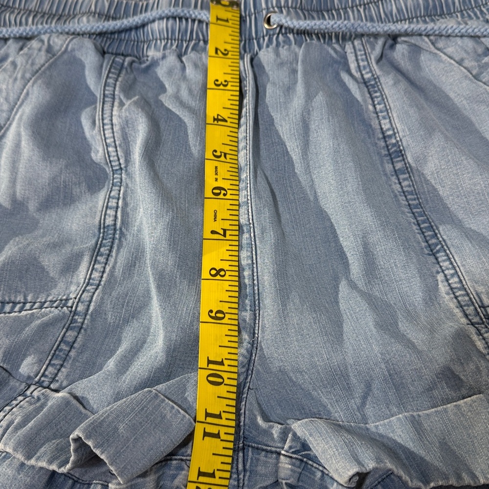 Universal Thread Light Blue Cargo Mid Rise Shorts - Picture 7 of 9